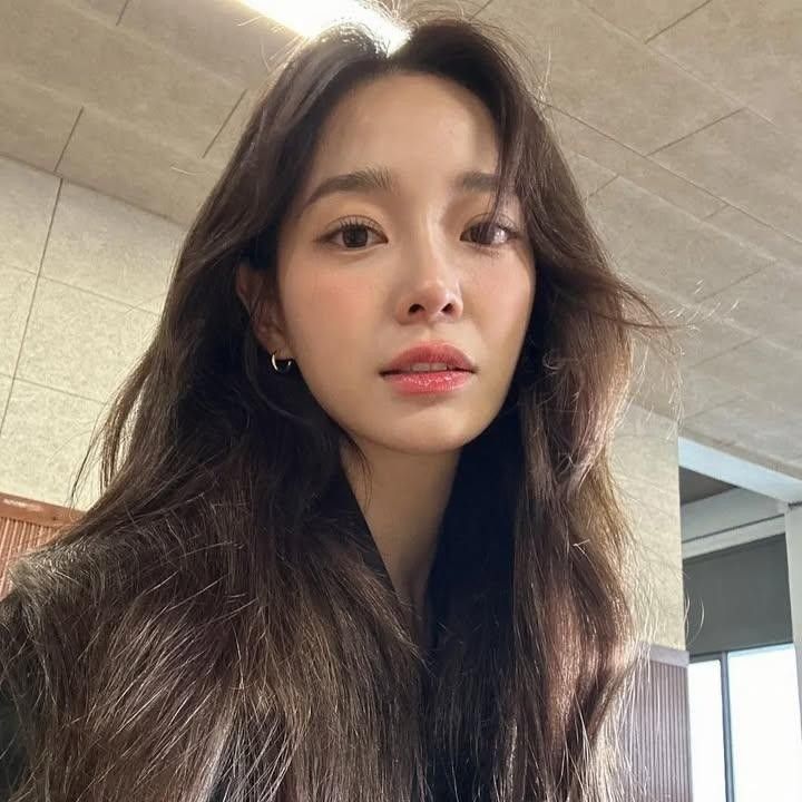 Behind-the-scenes cut of Sejeong