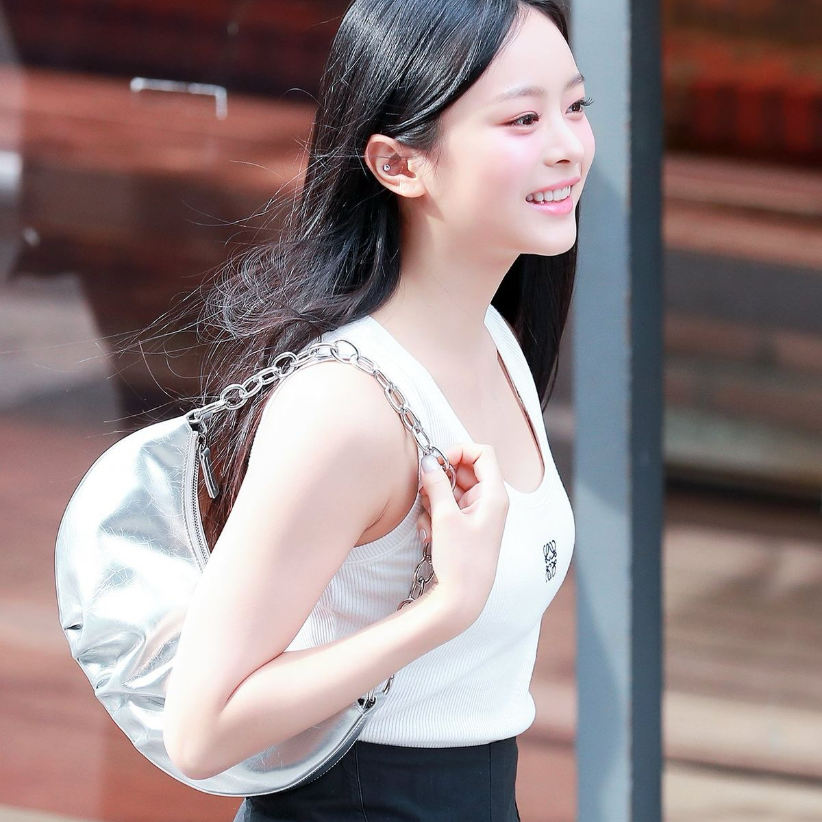 Latest photo of HANNI (NewJeans)