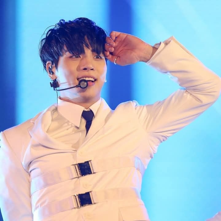 Behind-the-scenes cut of Jonghyun (SHINee)