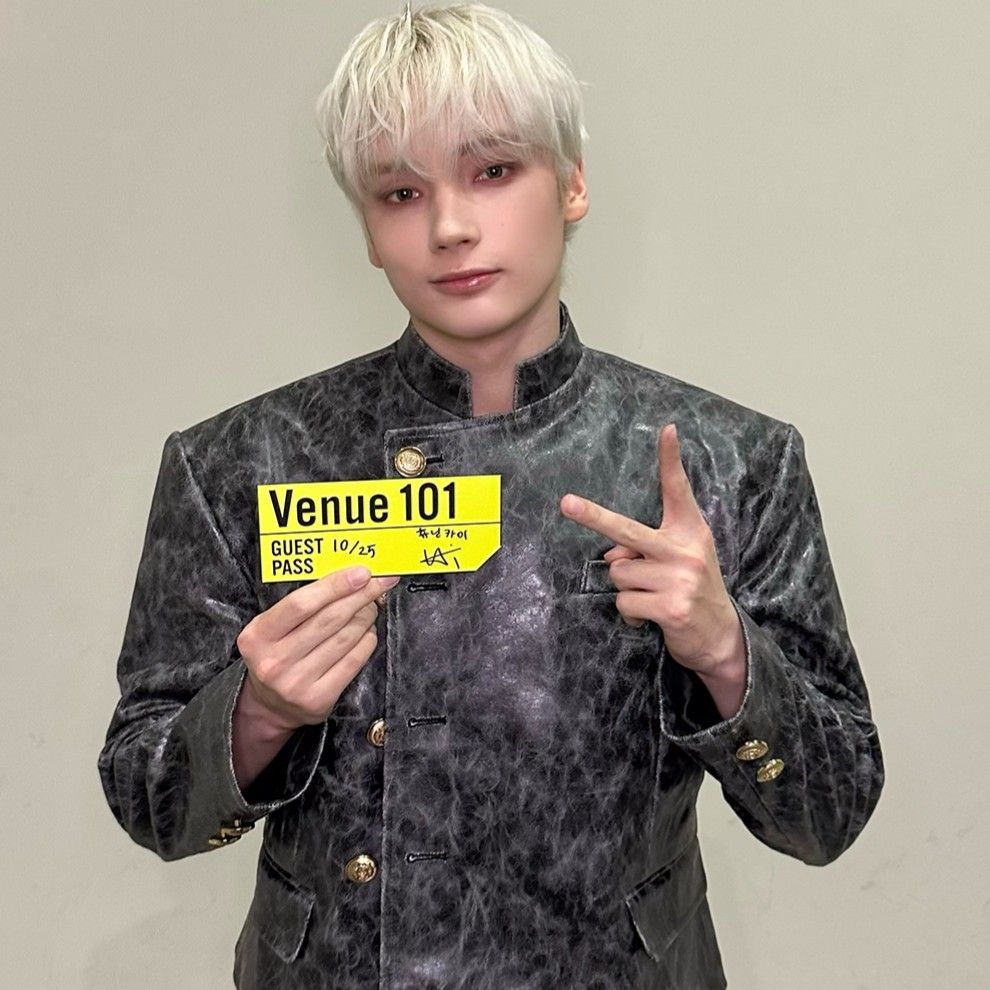 Latest photo of HueningKai (TOMORROW X TOGETHER)