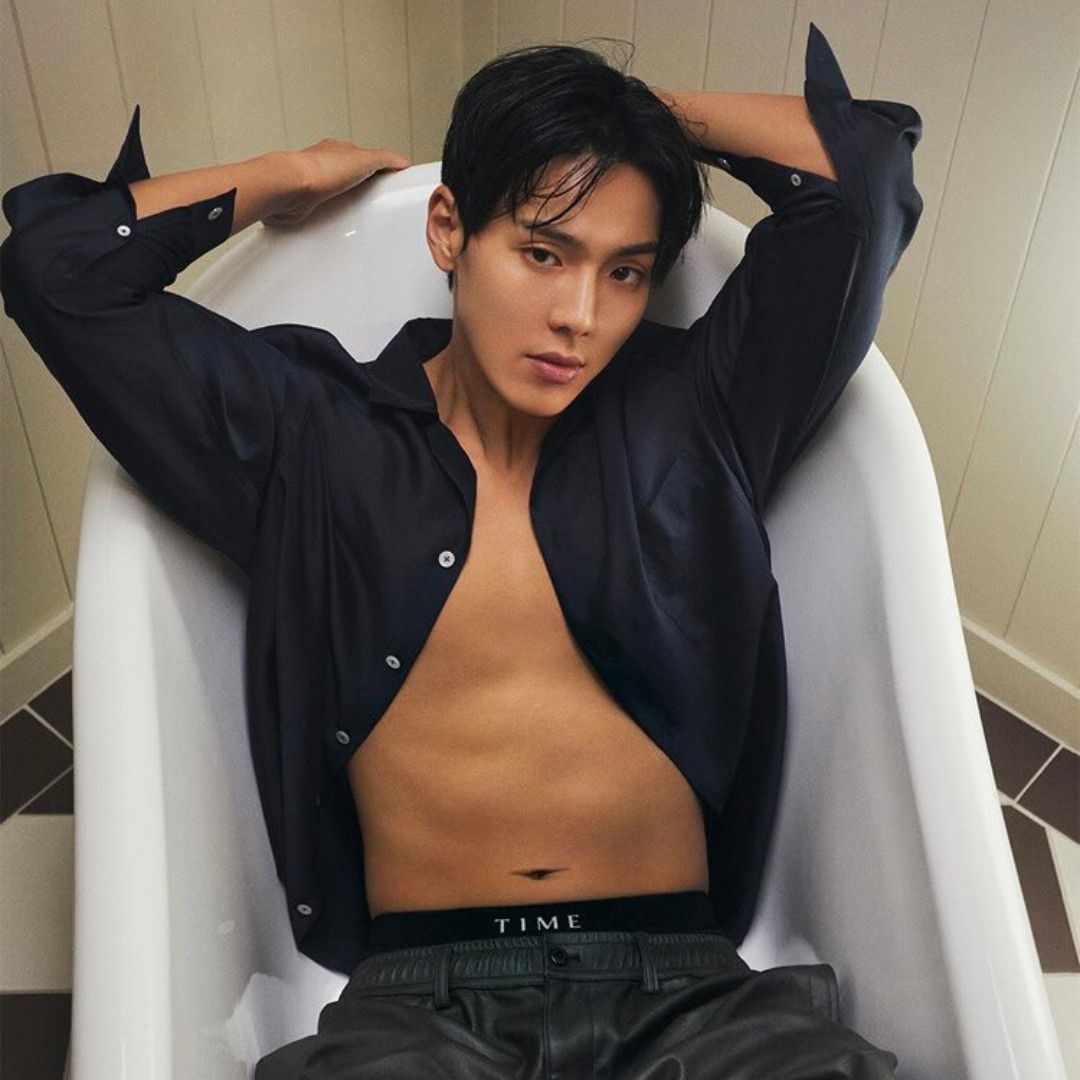 A moment captured by Shownu (MONSTA X)'s fan