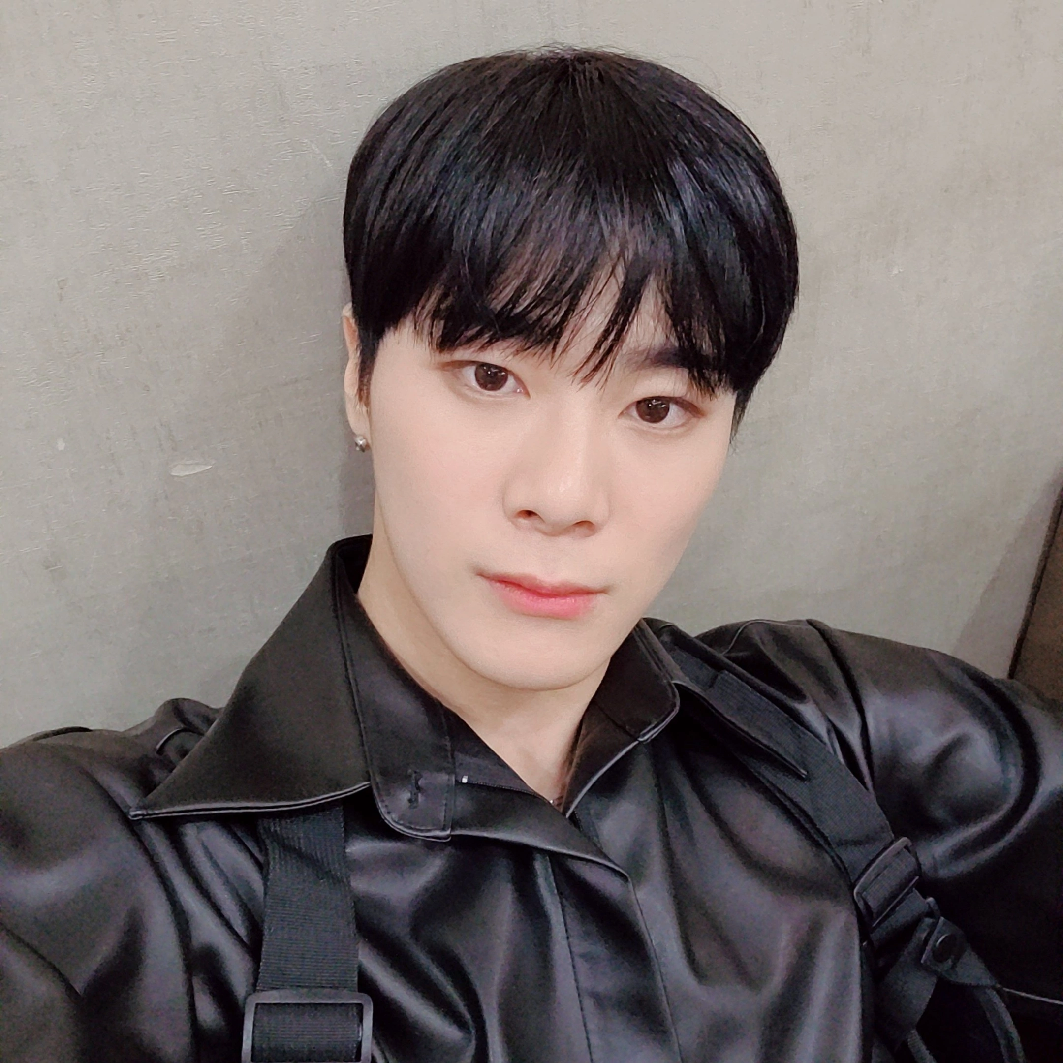 Behind-the-scenes cut of Moonbin (ASTRO)