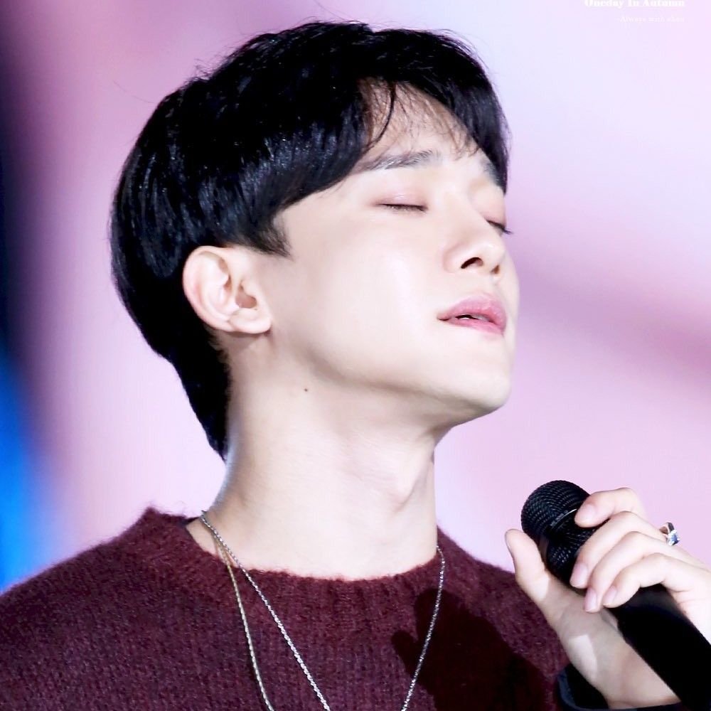 A moment captured by Chen (EXO)'s fan
