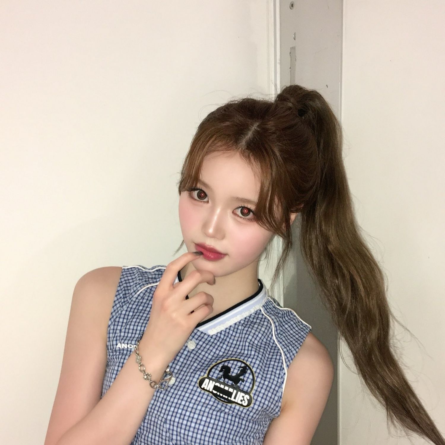 Latest photo of Jeong Saebi (izna)