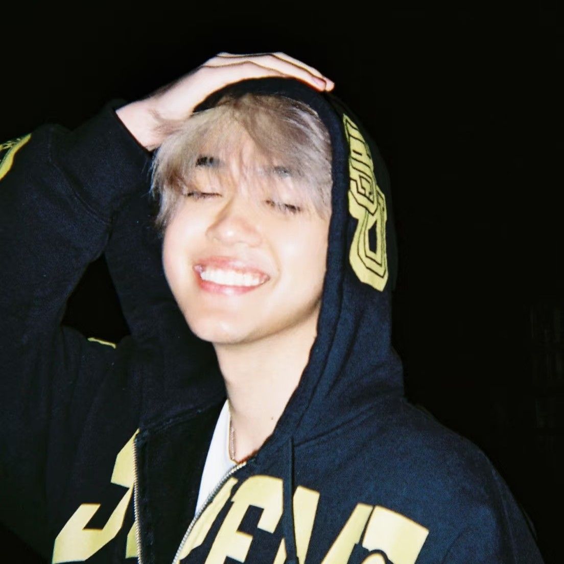 THI-O (NexT1DE)的最新照片