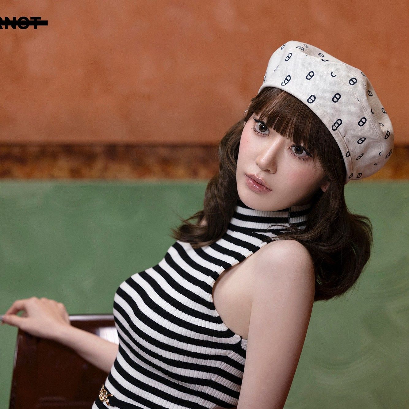 Latest photo of Sakura (LE SSERAFIM)