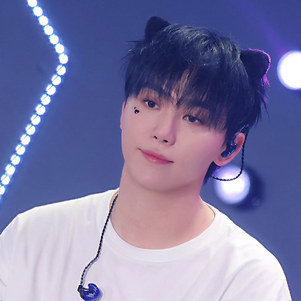 Recent activity shot of Seungkwan (SEVENTEEN)