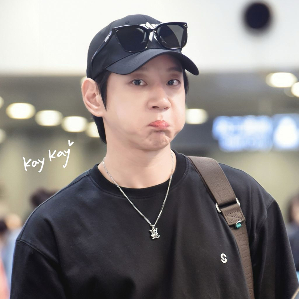 Behind-the-scenes cut of Hwang Chiyeol
