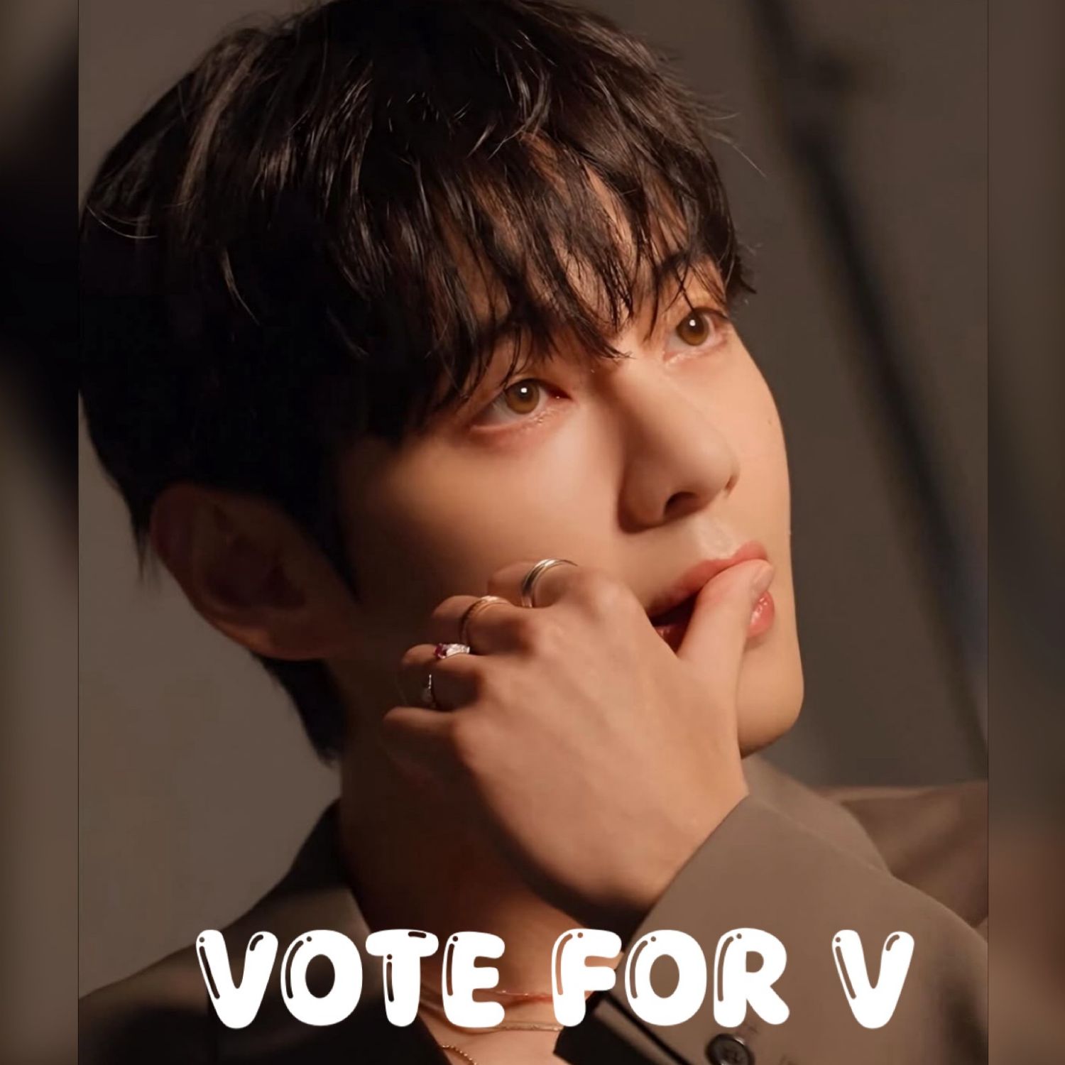 뷔 (방탄소년단) 최근 활동샷