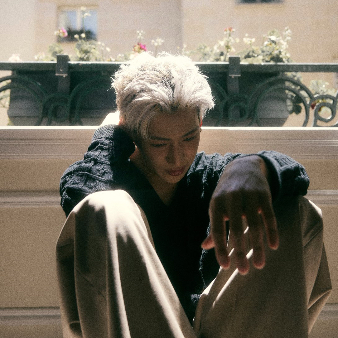 Behind-the-scenes cut of Bambam (GOT7)