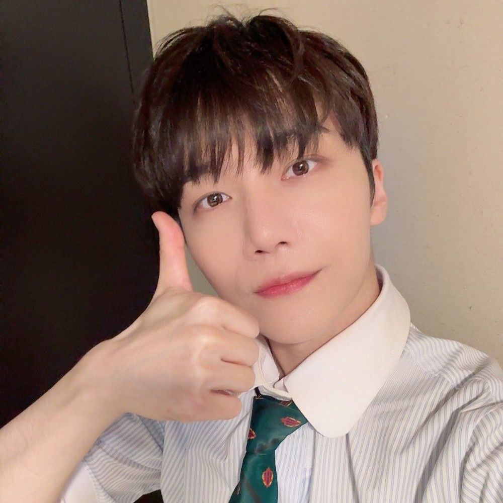 Recent activity shot of Jinho (PENTAGON)