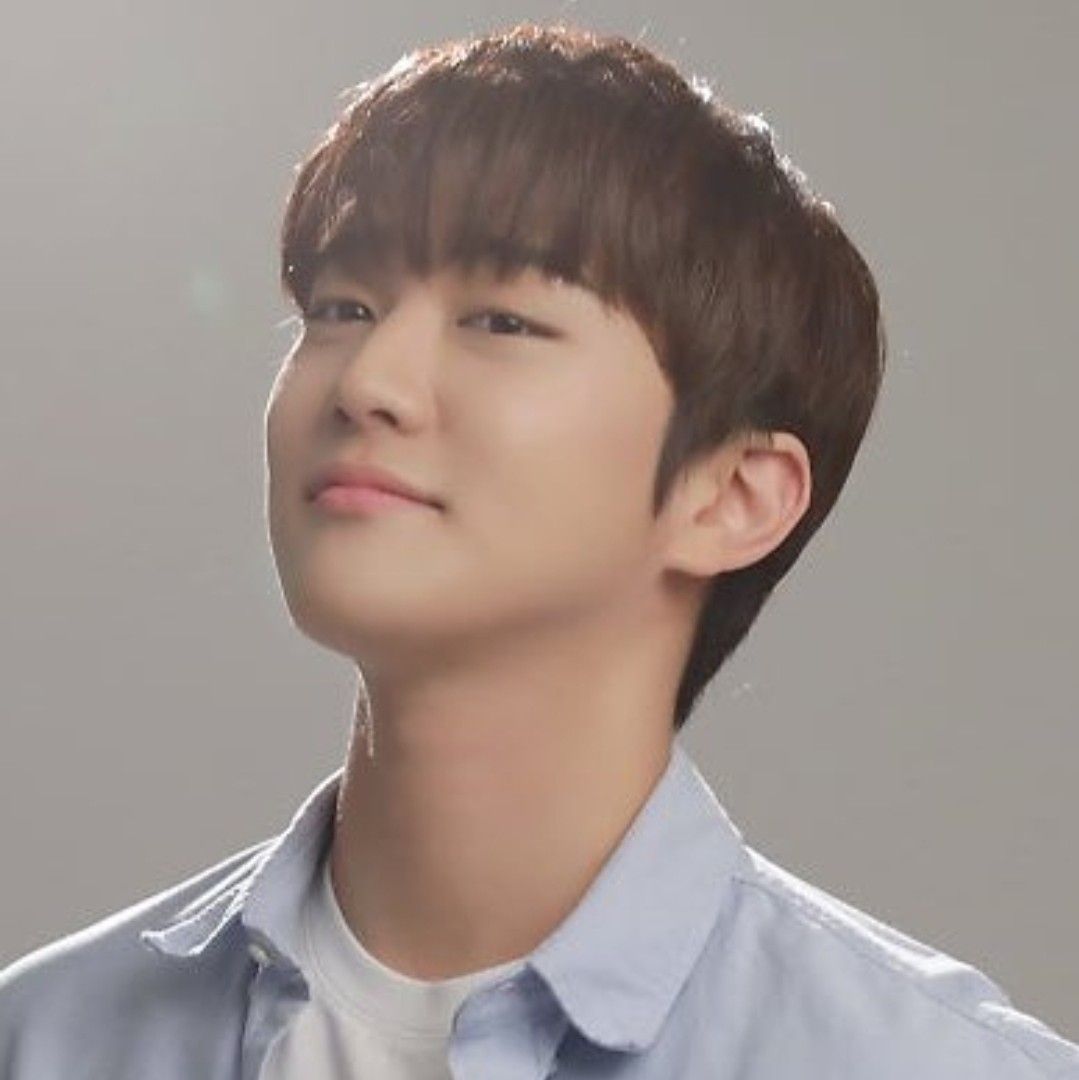 Behind-the-scenes cut of Hong Joochan (GoldenChild)