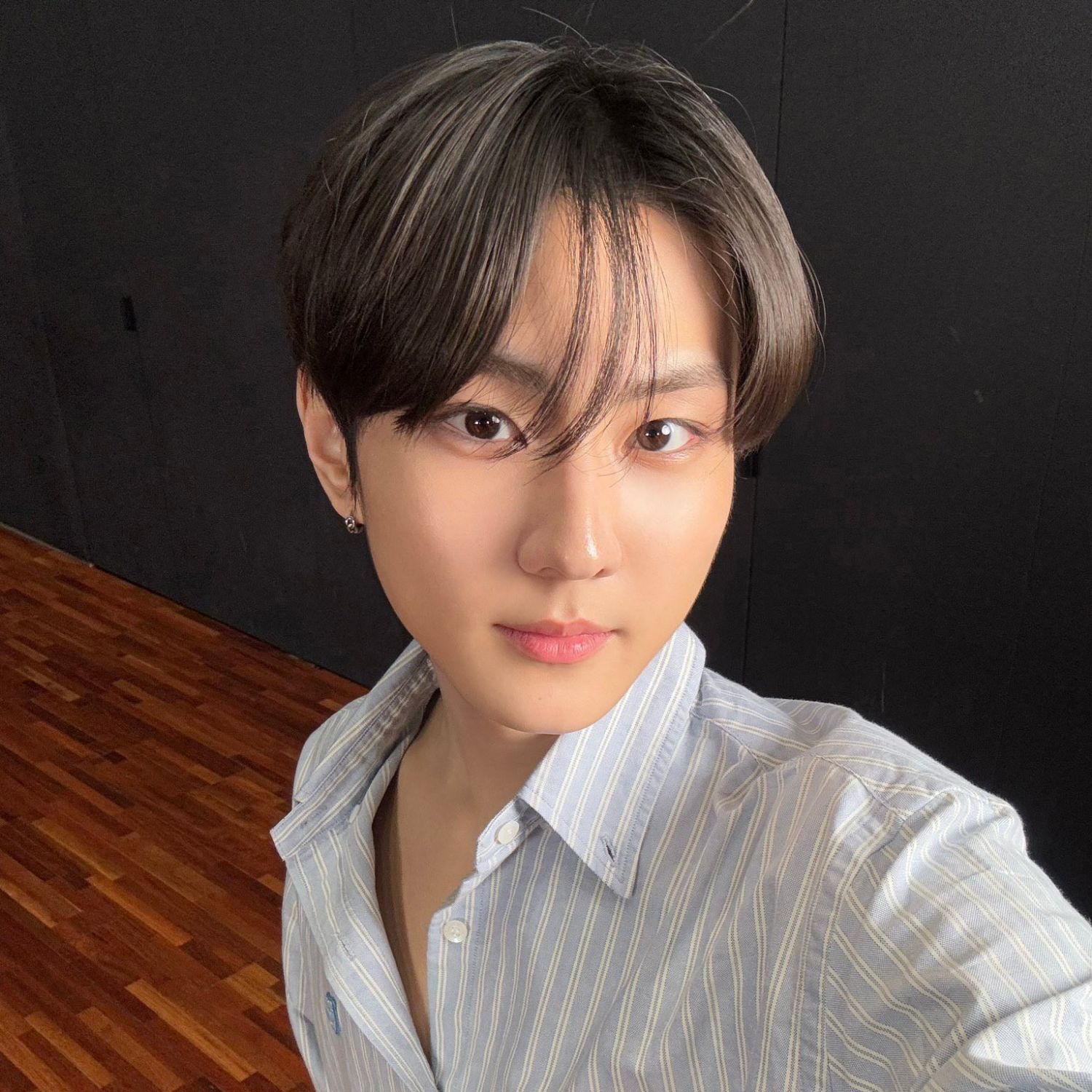 Behind-the-scenes cut of Jungwon (ENHYPEN)