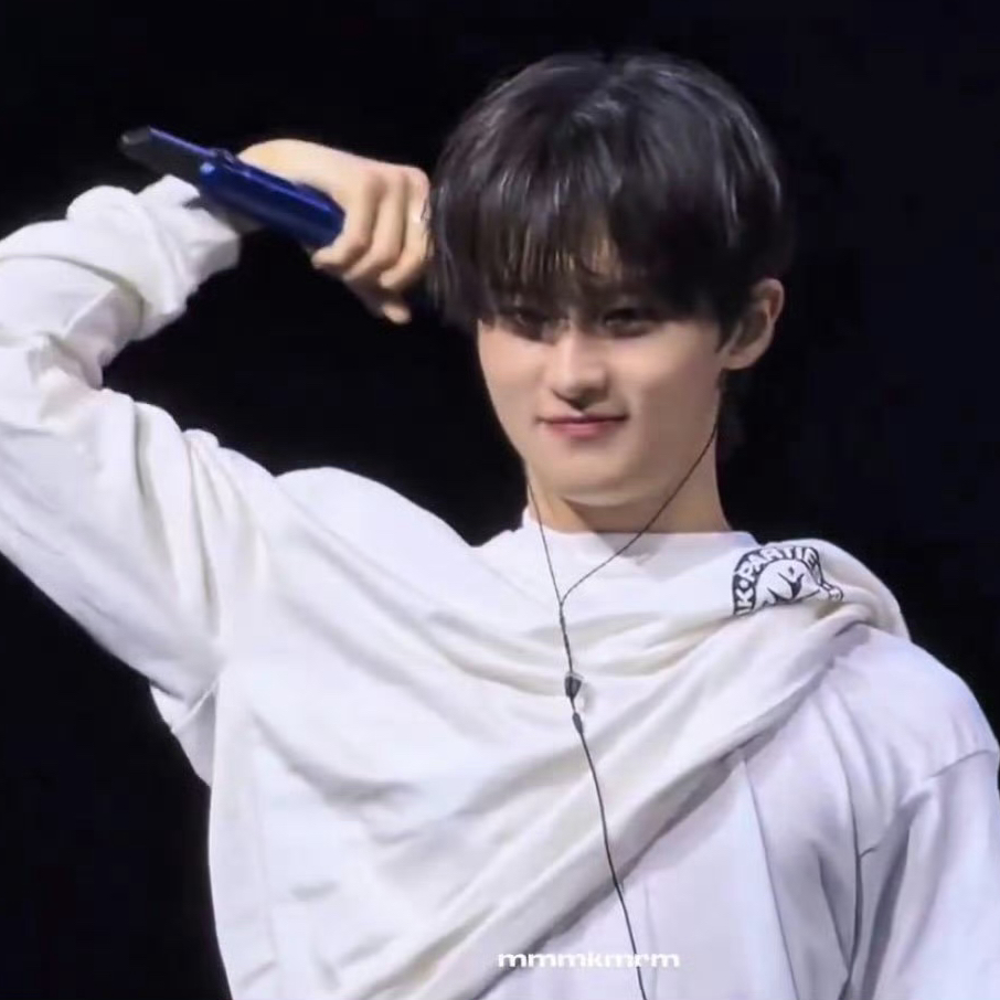 Mark (NCT 127, NCT DREAM)的最新照片