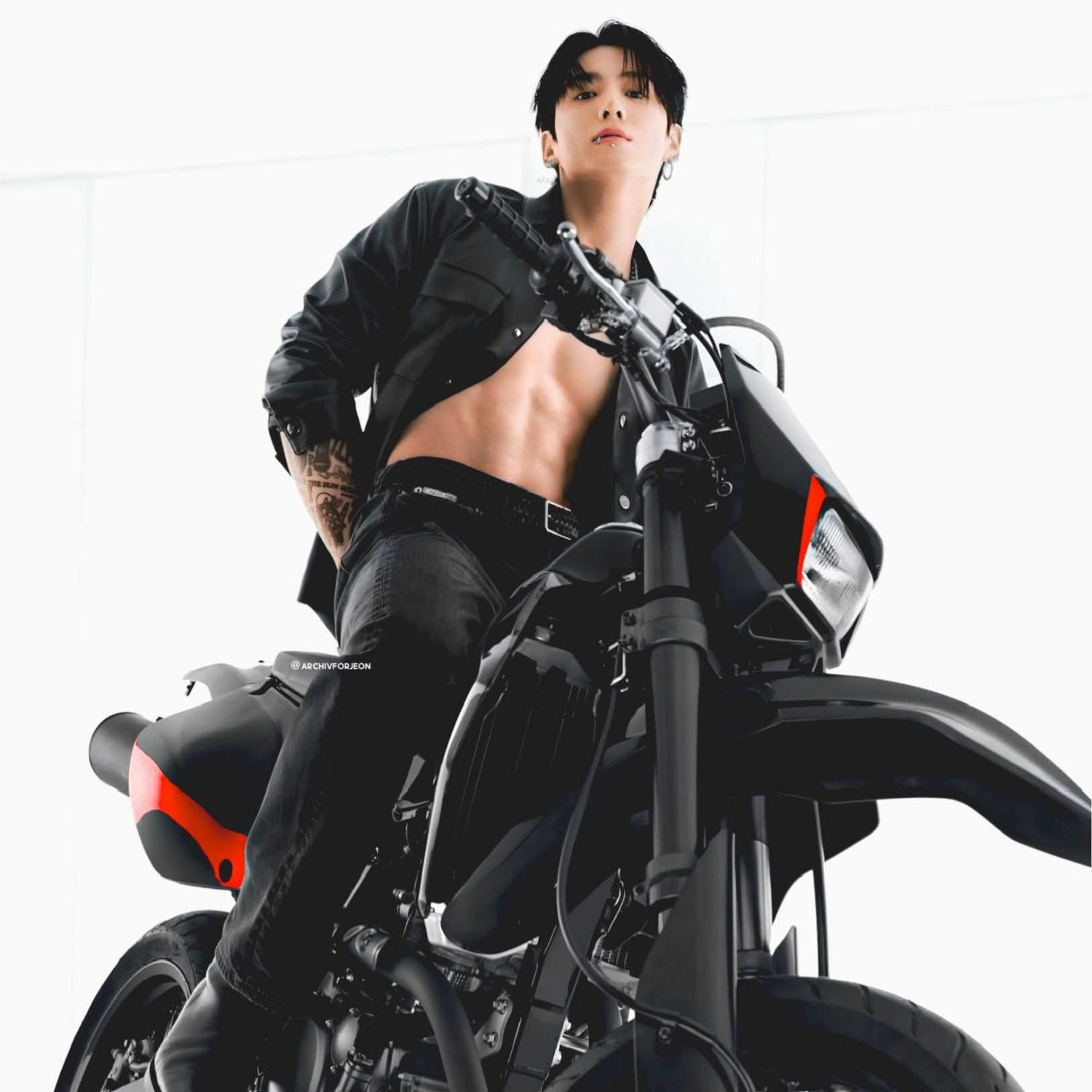 Momen yang diabadikan oleh penggemar Jungkook (BTS)