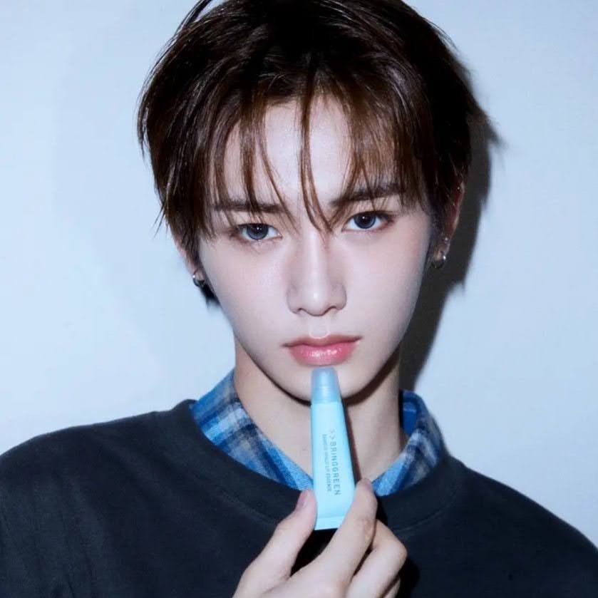 Recent activity shot of Zhou Anxin