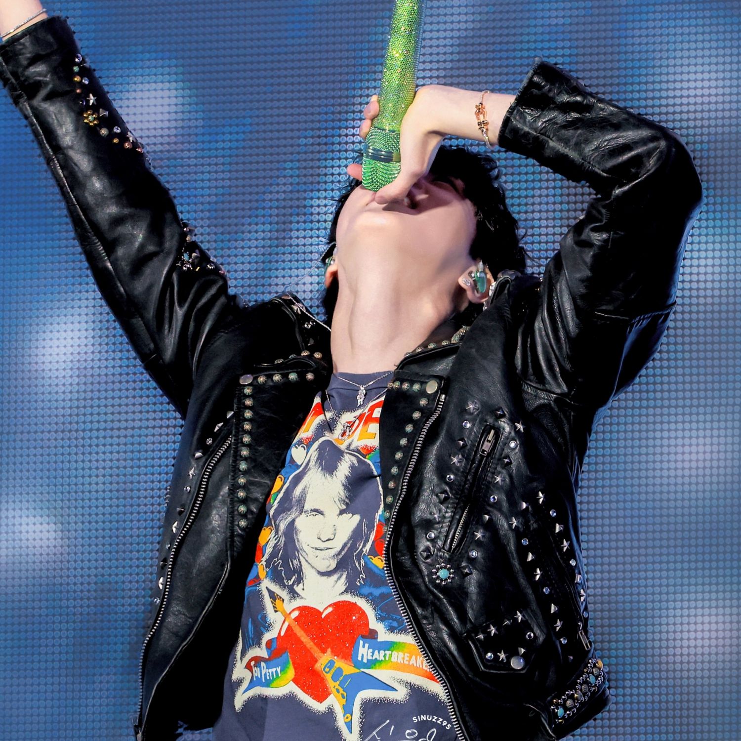 진 (방탄소년단)의 비하인드 컷