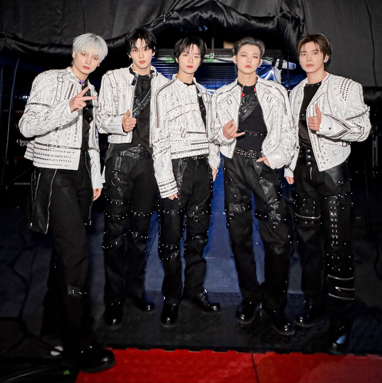 투모로우바이투게더 최근 활동샷