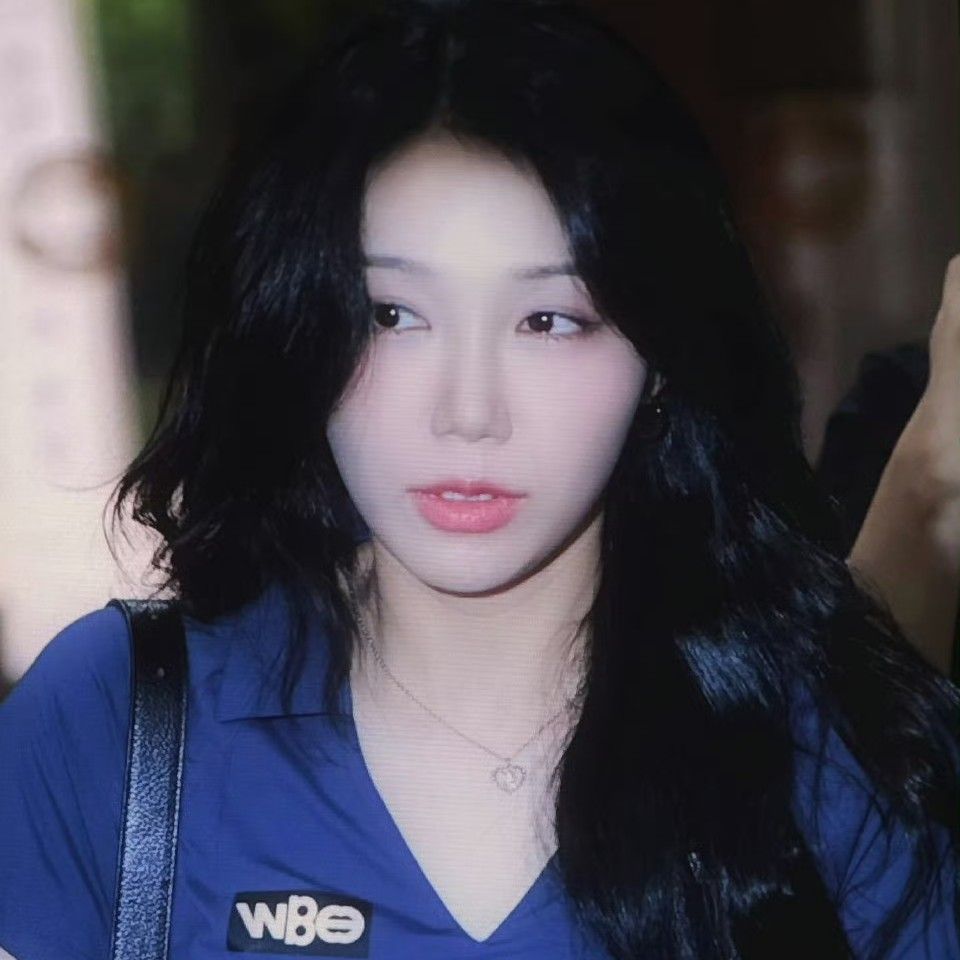A moment captured by Jeong Eunji (Apink)'s fan