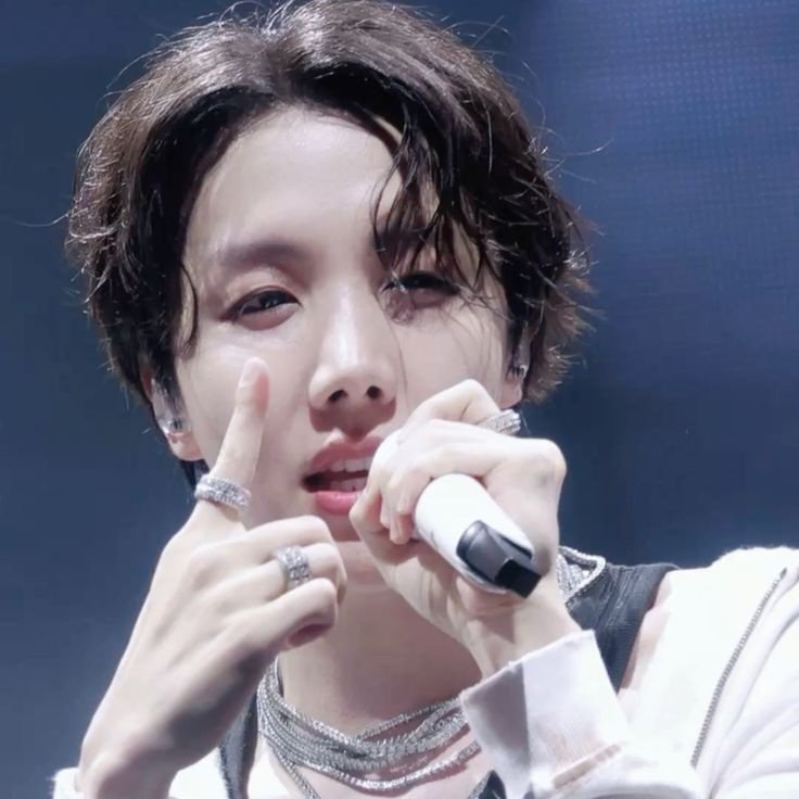 Potret di balik layar j-hope (BTS)