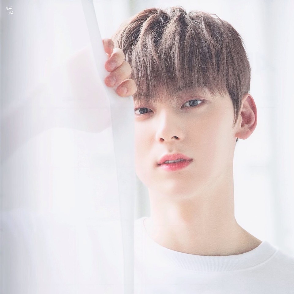 Latest photo of Hwang Minhyun