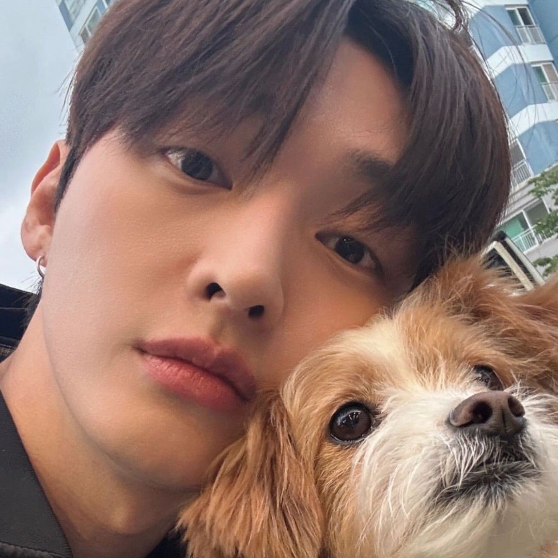 Recent activity shot of Yoon Jisung