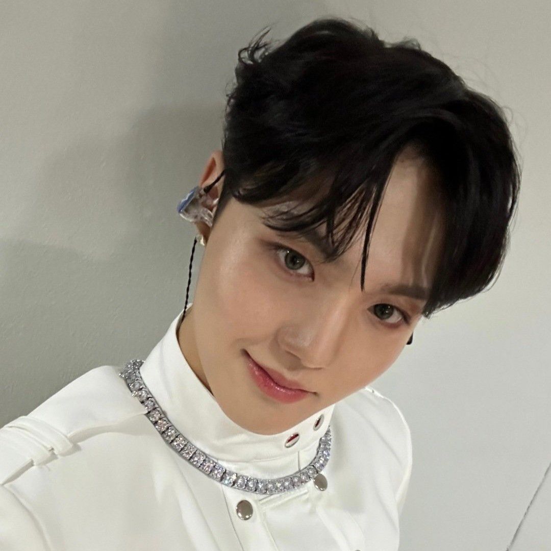 Recent activity shot of Doyoung (TREASURE)