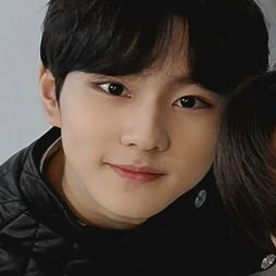 Latest photo of Jungwon (ENHYPEN)