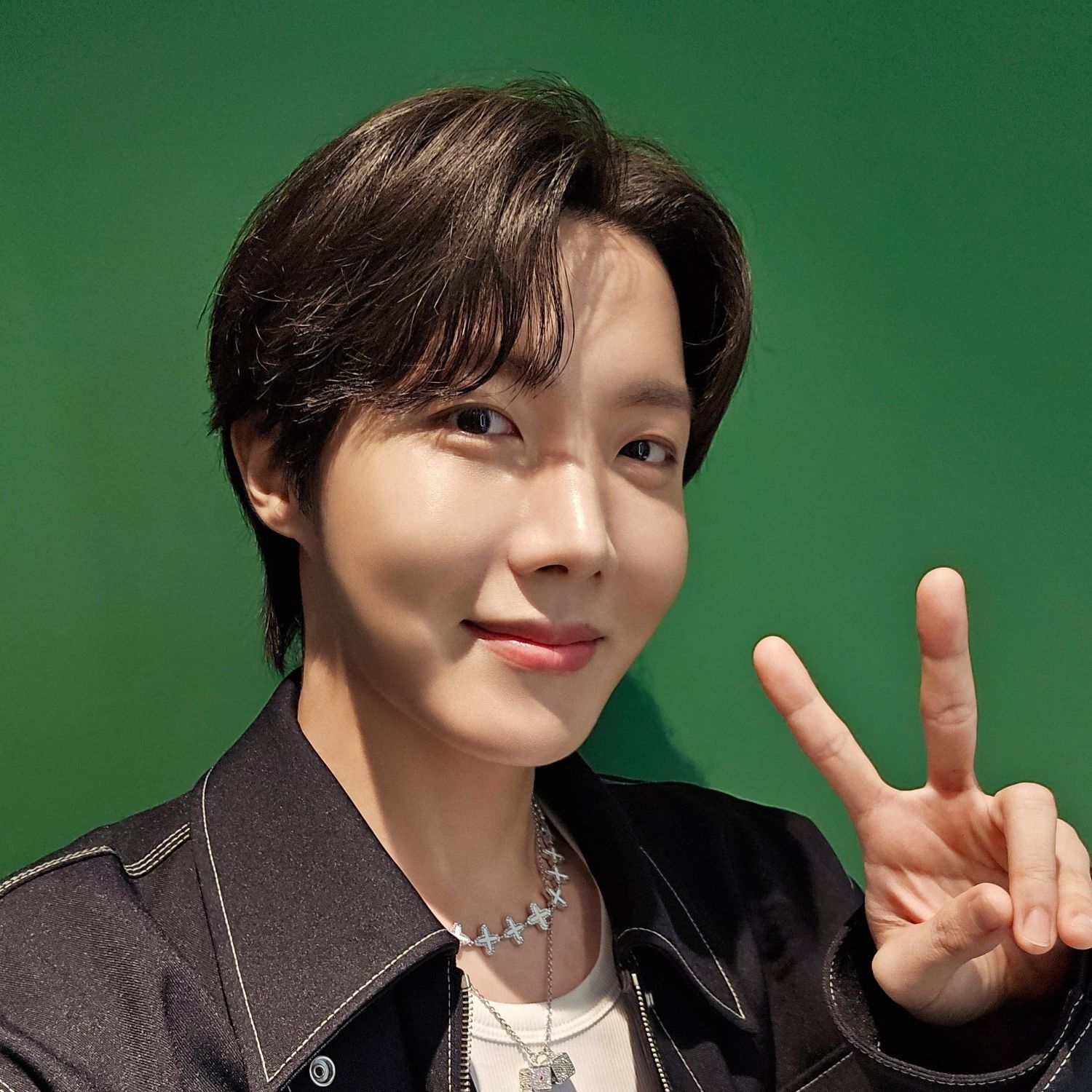 J-hope (防彈少年團)的幕後花絮
