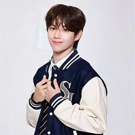 제이엘 (아홉)의 최신 사진