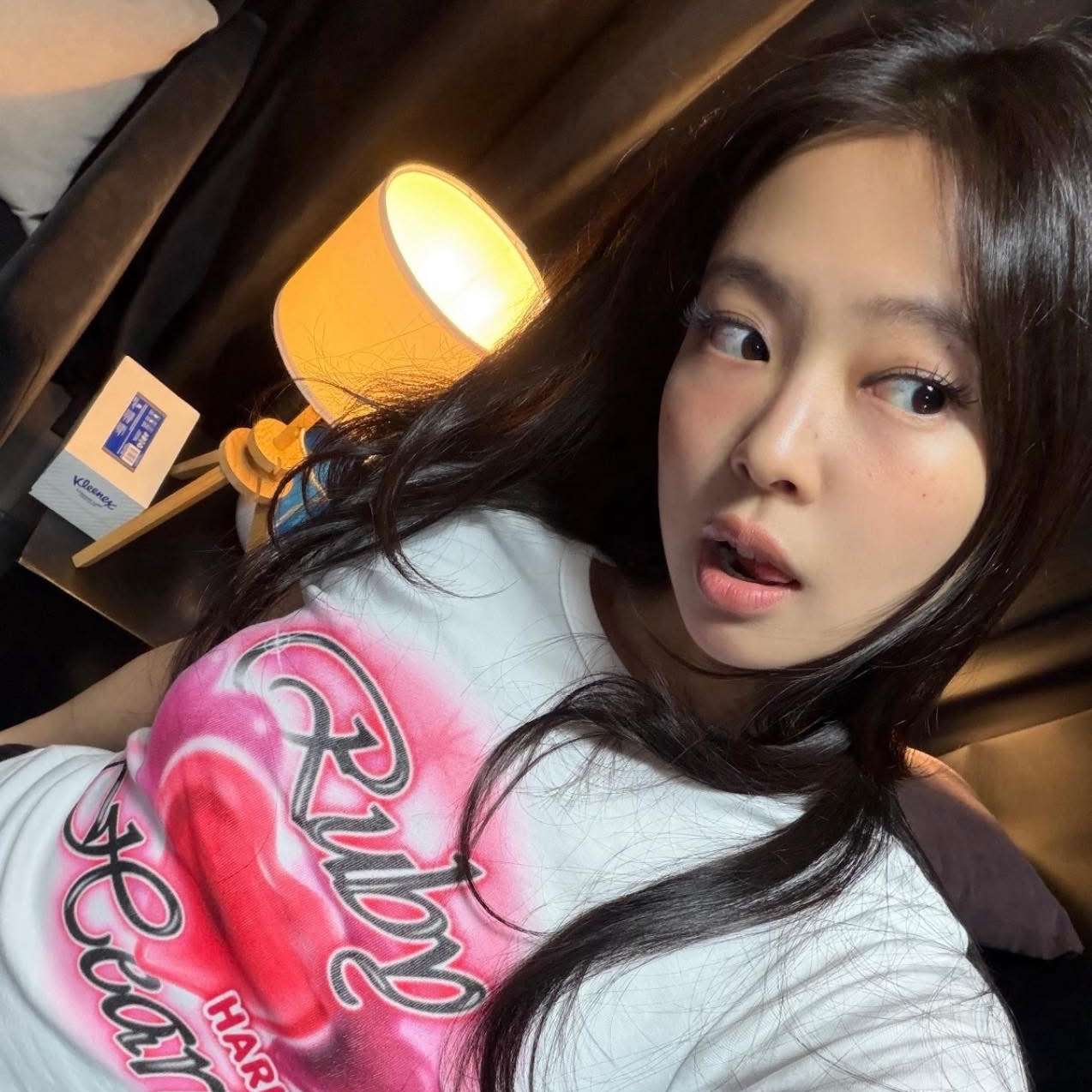 제니 (BLACKPINK)의 비하인드 컷