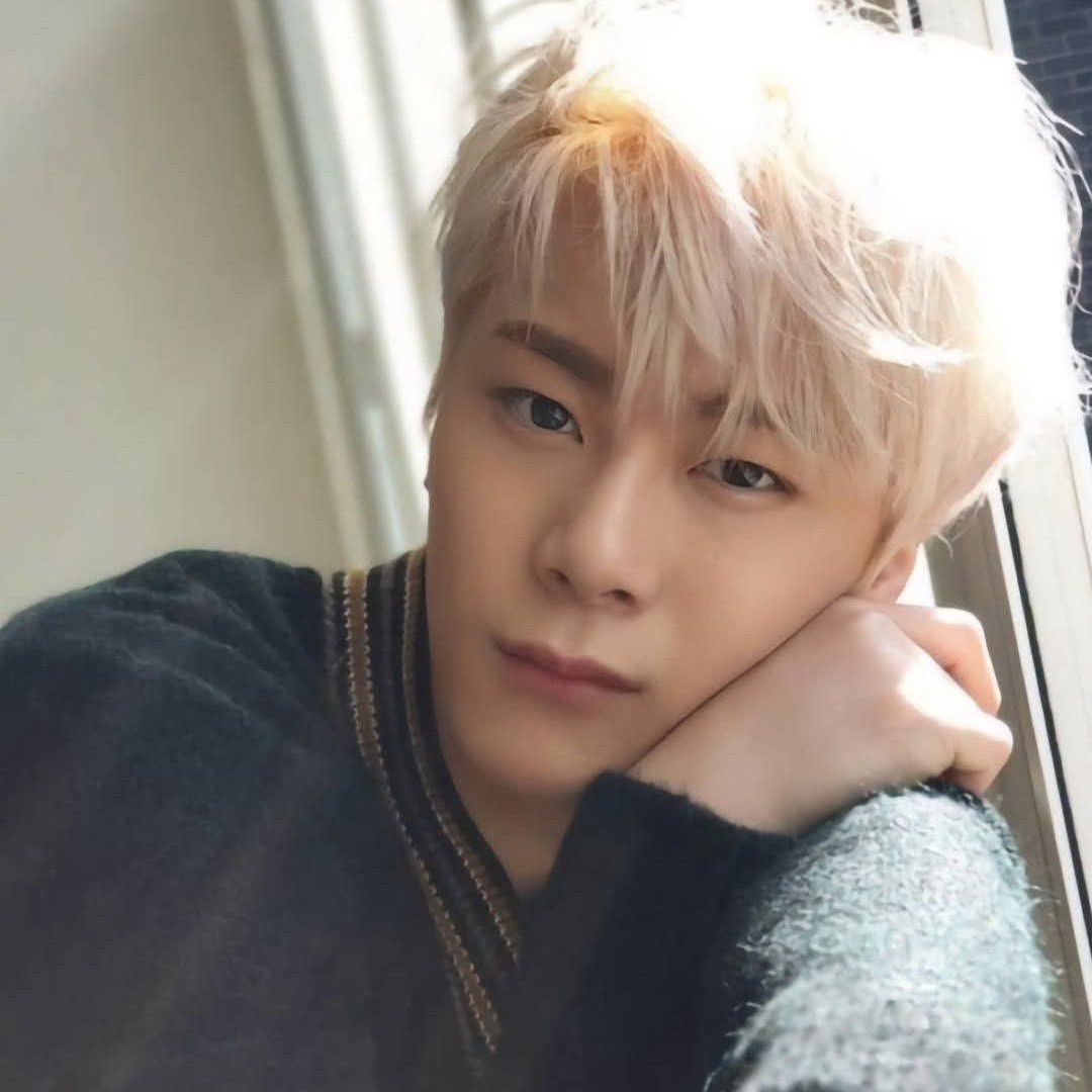 Latest photo of Moonbin (ASTRO)