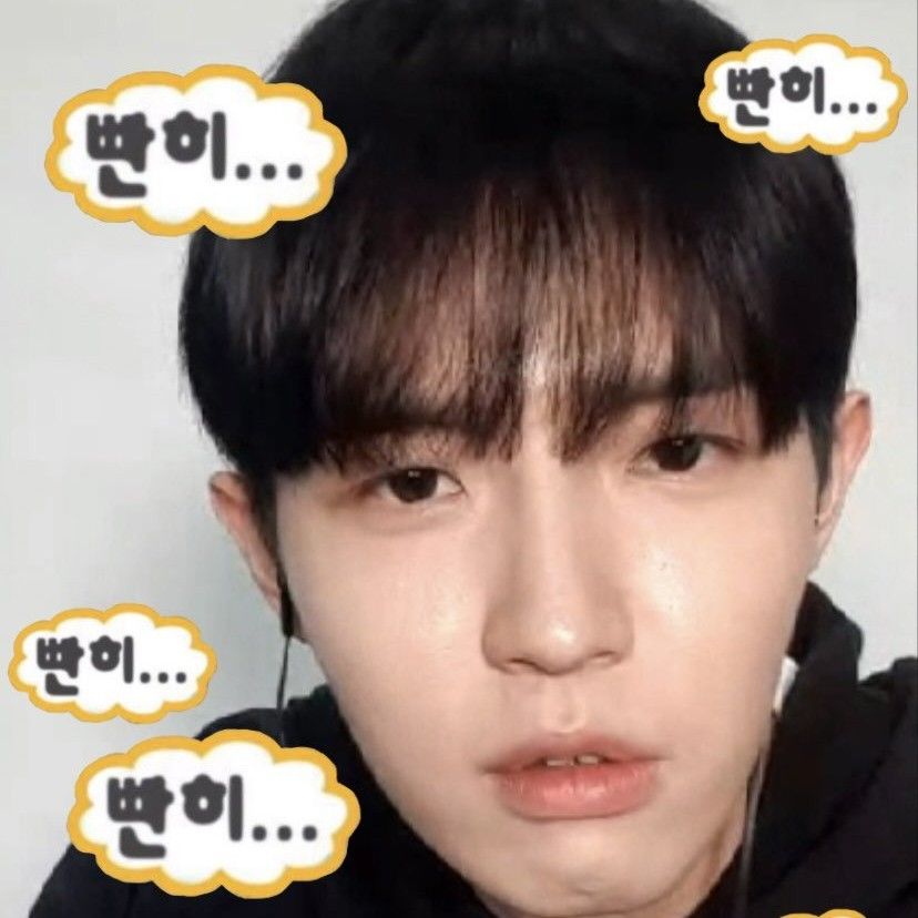 A moment captured by Kim Jaehwan's fan