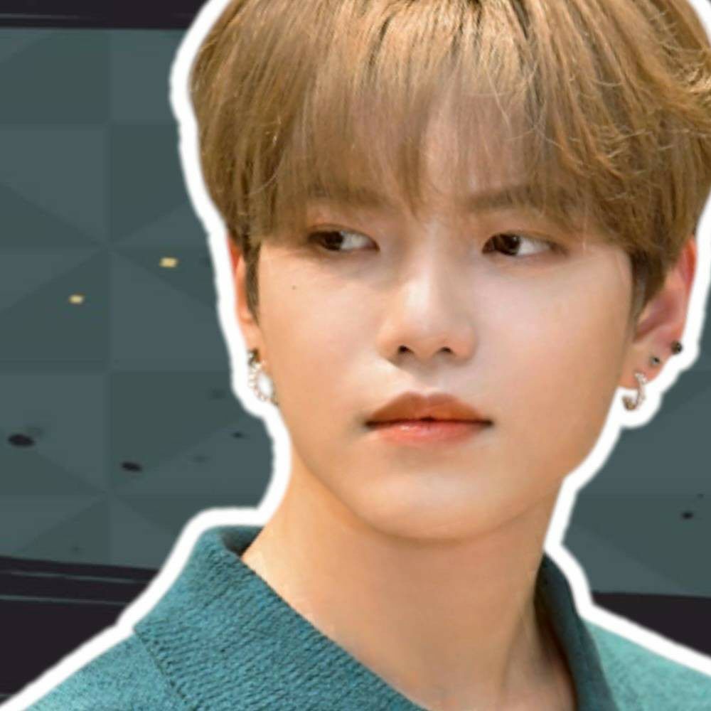 Recent activity shot of Gyehyeon (VERIVERY)