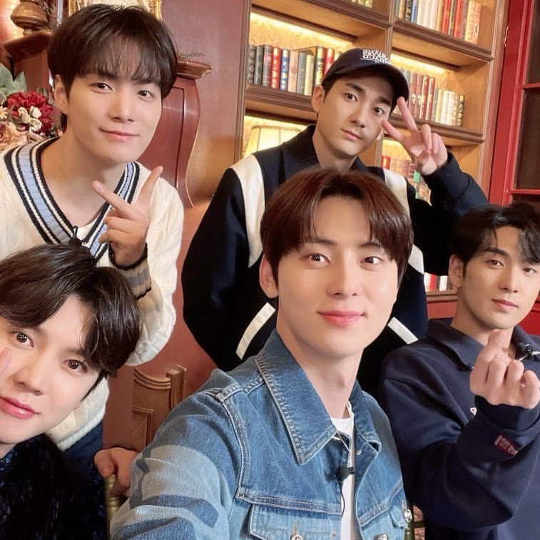 Recent activity shot of NU'EST
