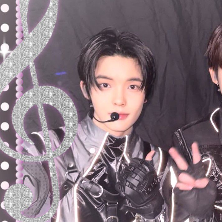 A moment captured by Tata (SMTR25)'s fan