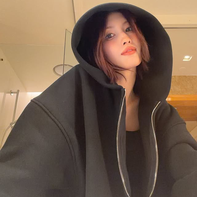 Momo (TWICE)的最新活動照片