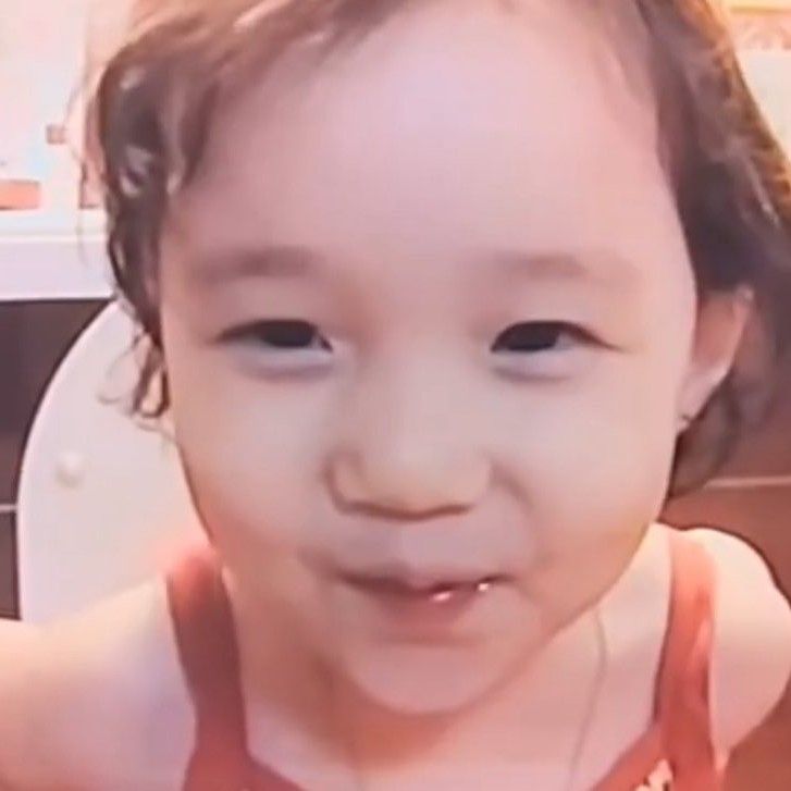 Winter (aespa)的最新照片