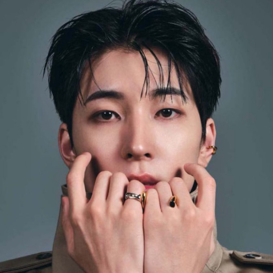 圆佑 (SEVENTEEN)的最新活动照片