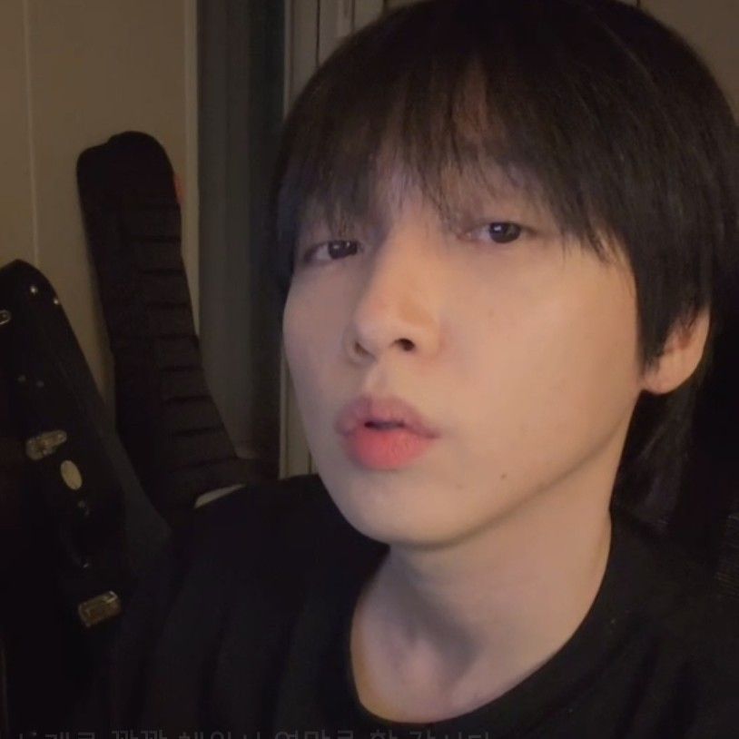 Latest photo of Jeong Sewoon