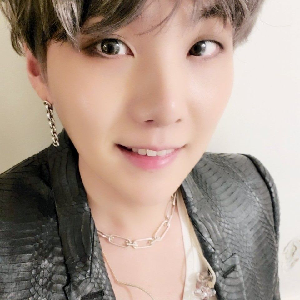 Behind-the-scenes cut of SUGA (BTS)