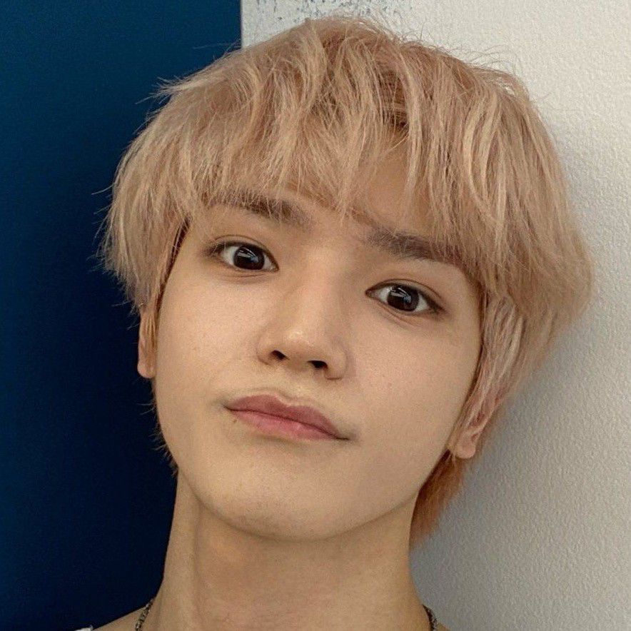 A moment captured by Taeyong (NCT 127)'s fan