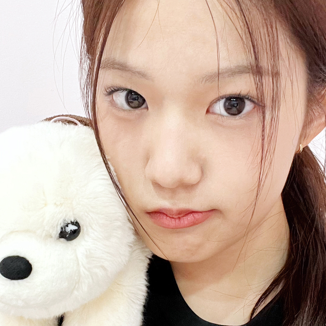 Latest photo of Yoon Jiyoon (izna)