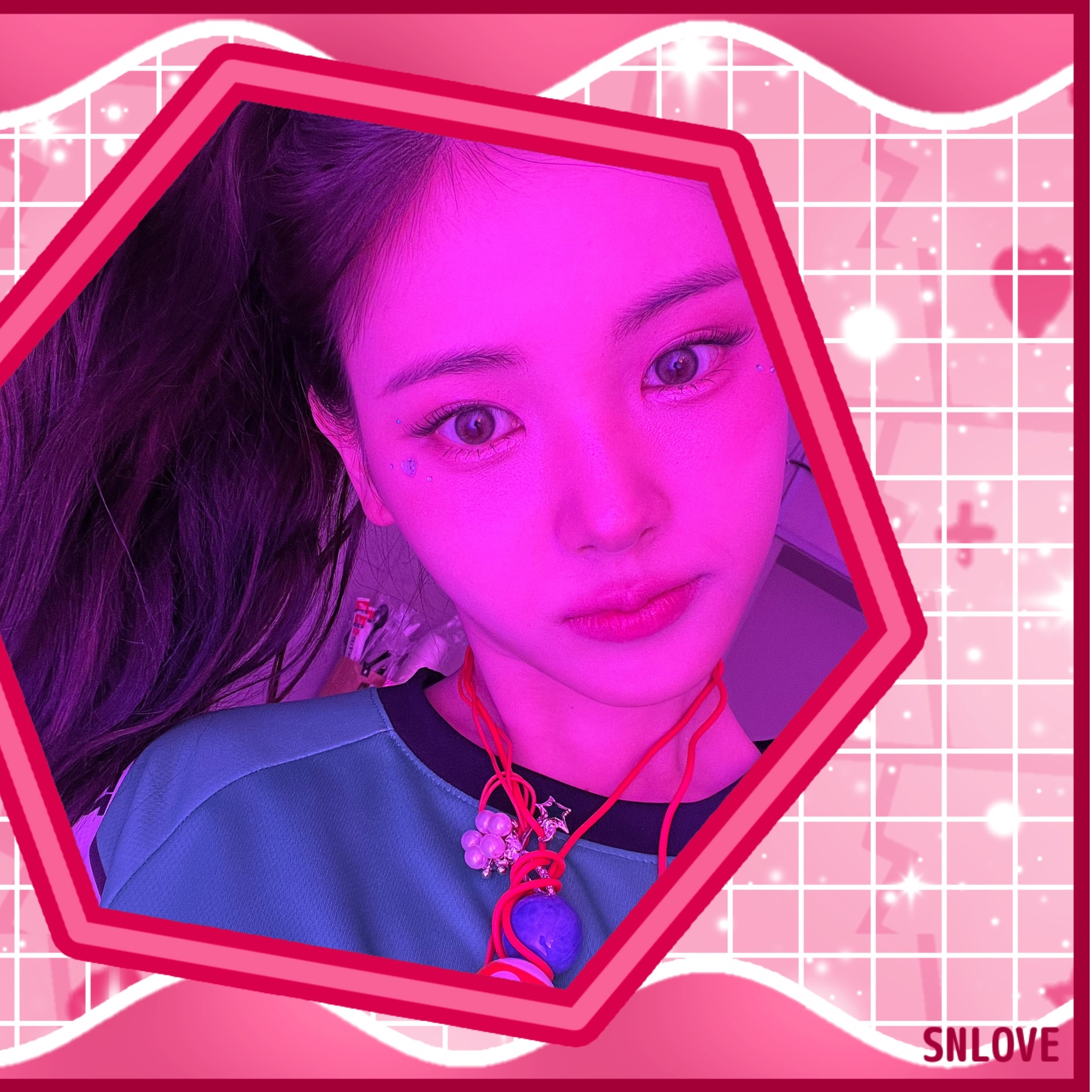 A moment captured by Yihyun (Baby DONT Cry)'s fan