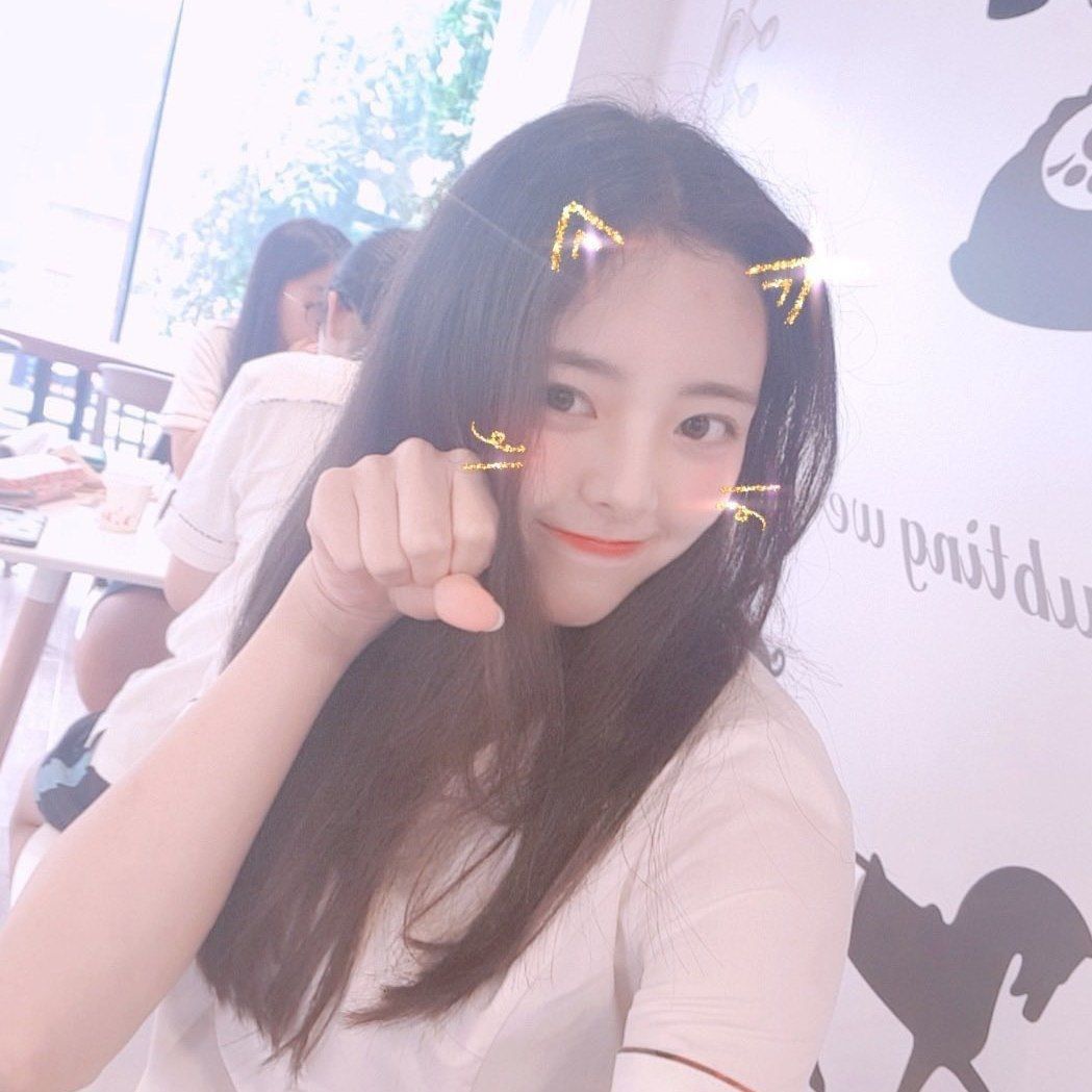유나 (ITZY)의 비하인드 컷