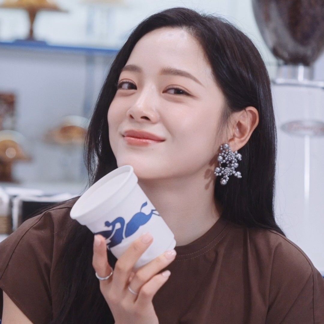 A moment captured by Sejeong's fan