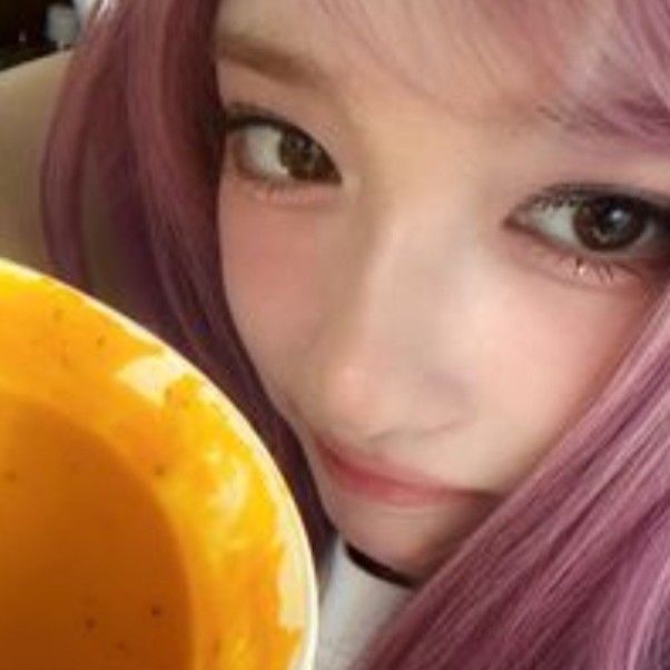 Recent activity shot of Leeseo (IVE)