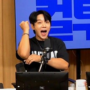 Behind-the-scenes cut of Hwang Chiyeol