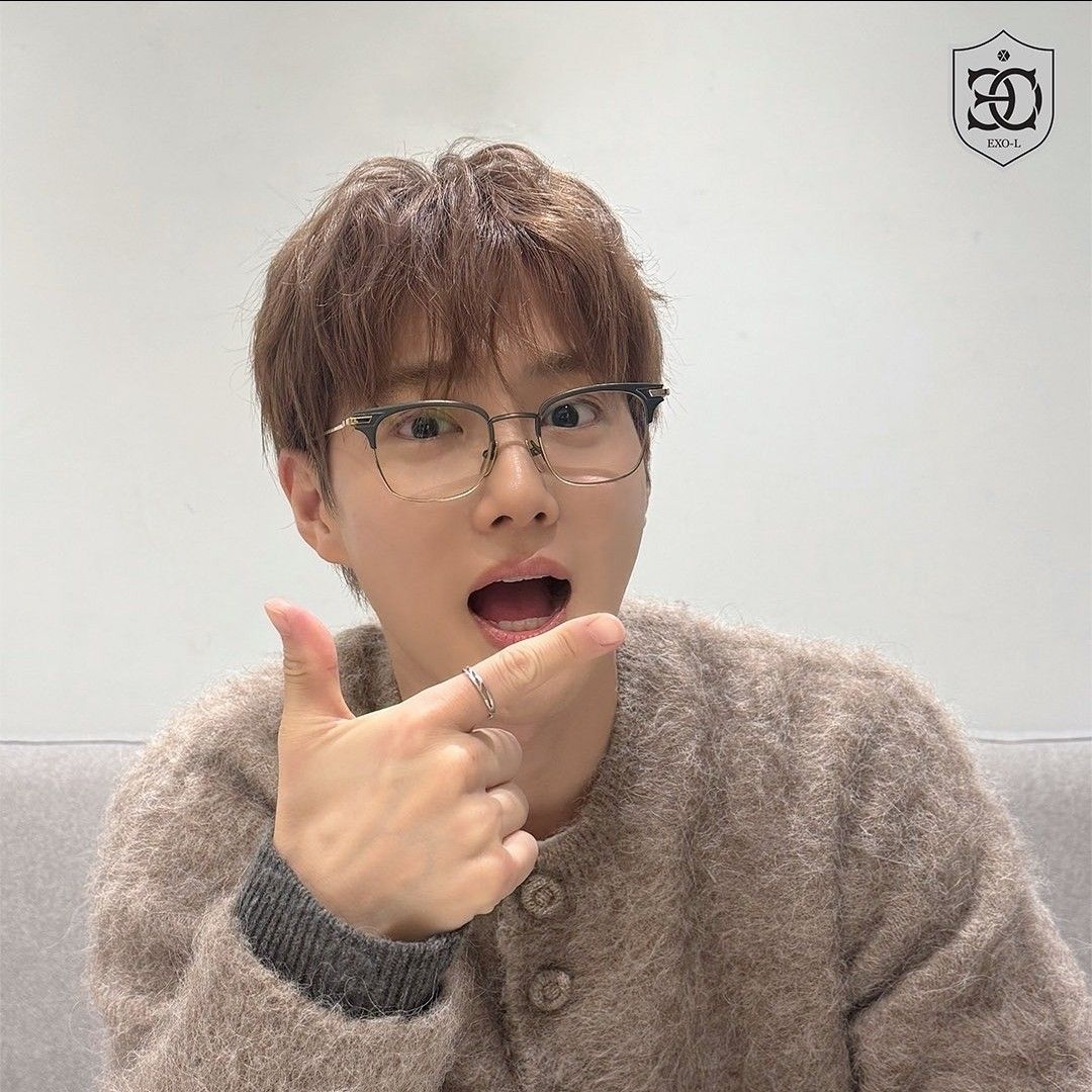 A moment captured by Suho (EXO)'s fan