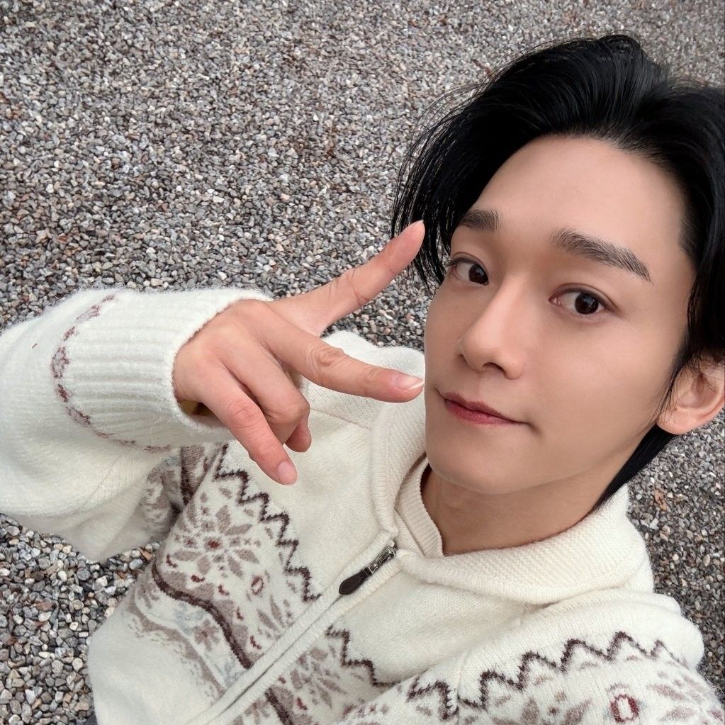 Foto terbaru Chen (EXO)